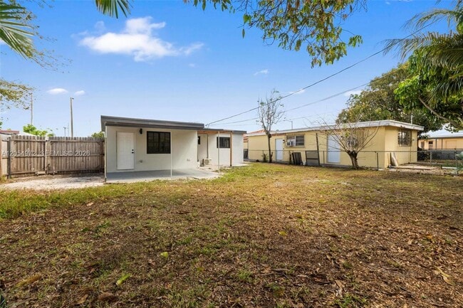 Foto del edificio - 1060 Pasco Jose De La Luz Y Caballero Ct