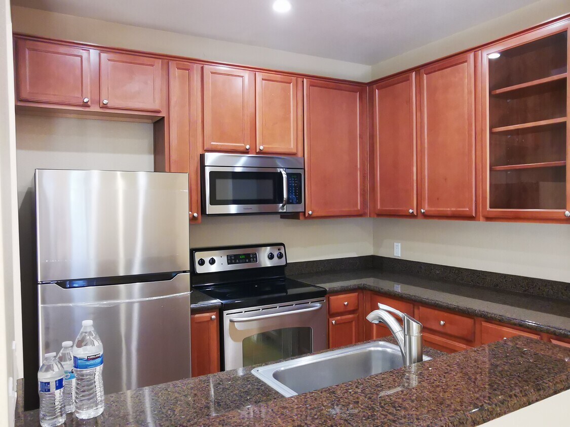 Foto principal - 3695 Stevenson Blvd