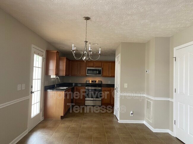 Foto del edificio - 1313 Tonya Dr