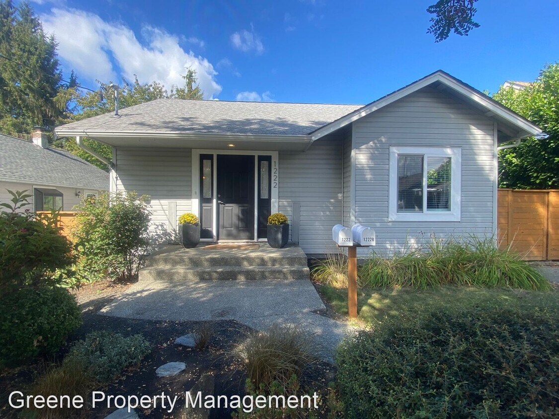 Foto principal - 3 br, 2 bath House - 1222 9th Ave SE