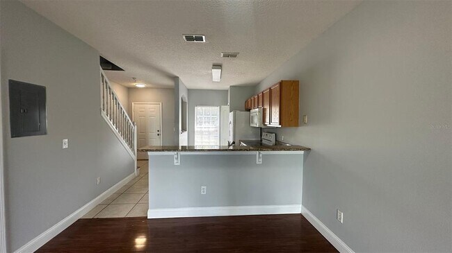 Building Photo - 323 Wilton Cir