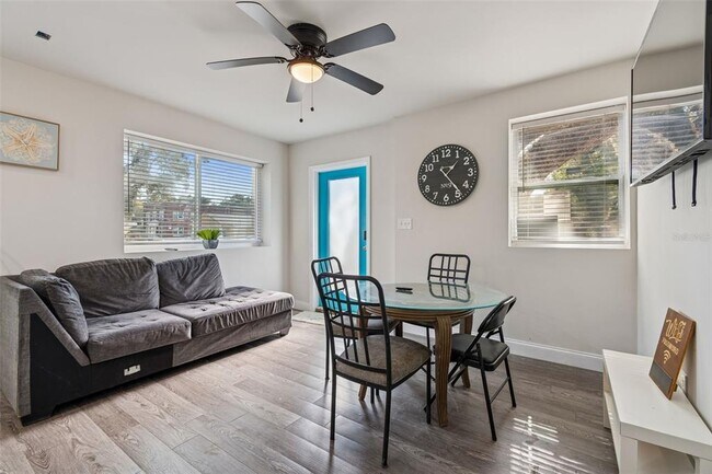 Foto del edificio - 1006 E 26th Ave