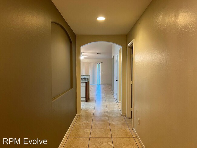 Foto del edificio - 4 br, 2 bath House - 10033 W Veliana Way