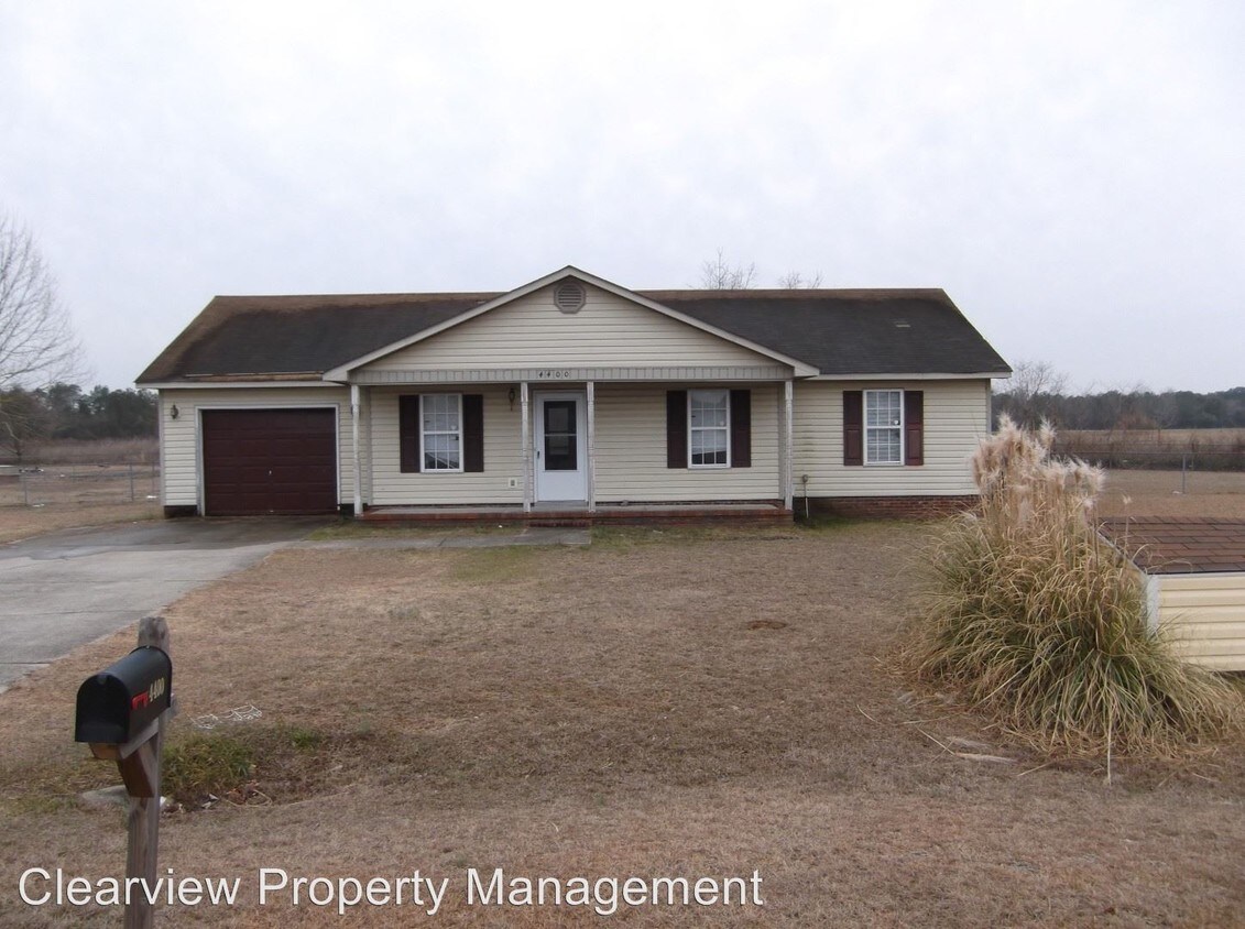 Primary Photo - 4400 Ellenbrook Dr
