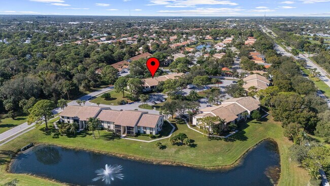 Foto del edificio - 2025 SW Silver Pine Way