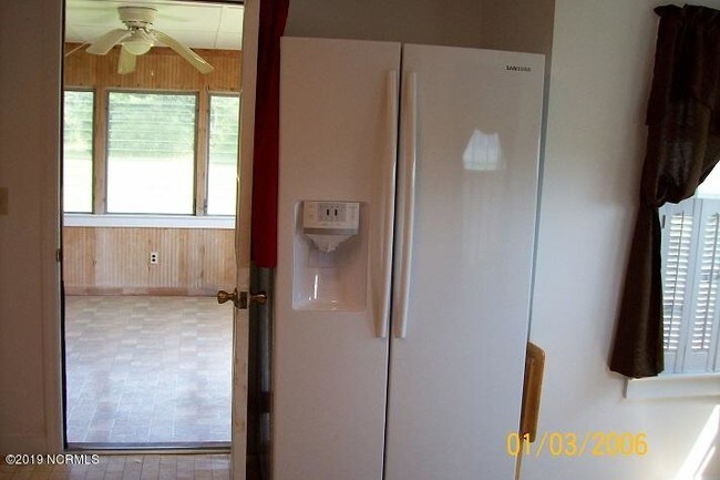 Building Photo - 731 Jonestown Rd