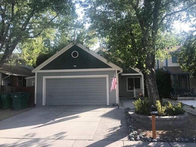 Foto del edificio - Single Story 2 Br, 2 Bath, 2 Car Home in Sparks