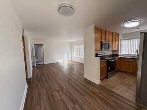 Building Photo - 3565 Grove St