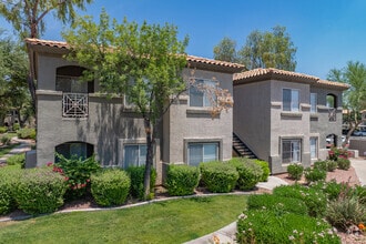 Building Photo - The Franklin Apartment Homes