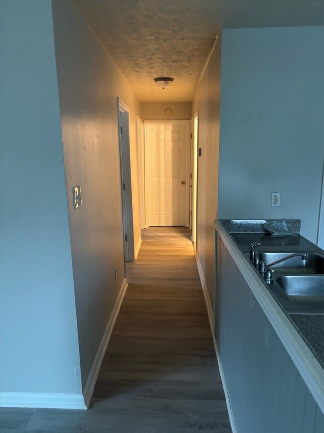 Foto del edificio - 1001 Breathitt St