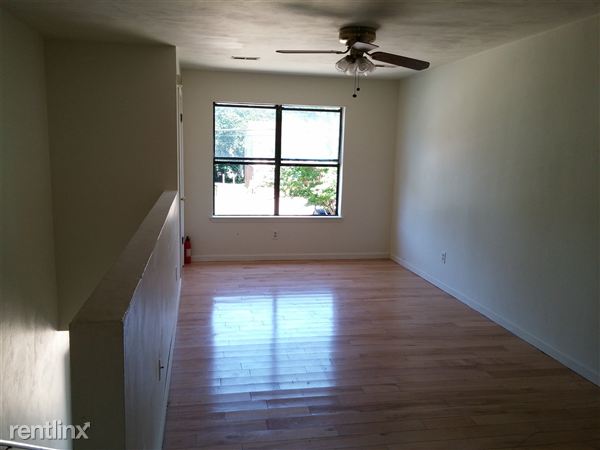 Foto del edificio - 1411 W 41st St