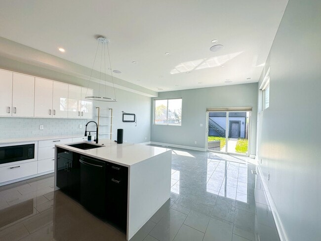 Photo - 1116 Dawson St House