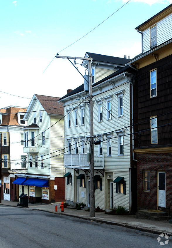 Building Photo - 80-82 Blackstone St