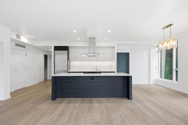 Foto del edificio - 1688 Pine St