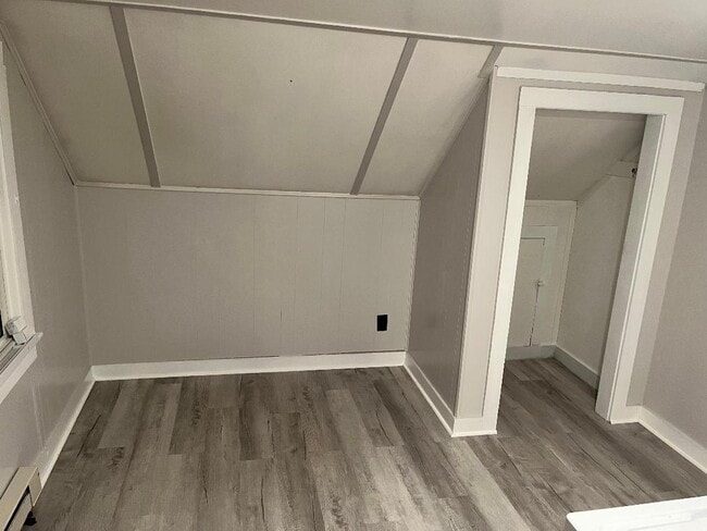1st Bedroom/Closet - 4 S Acres Rd