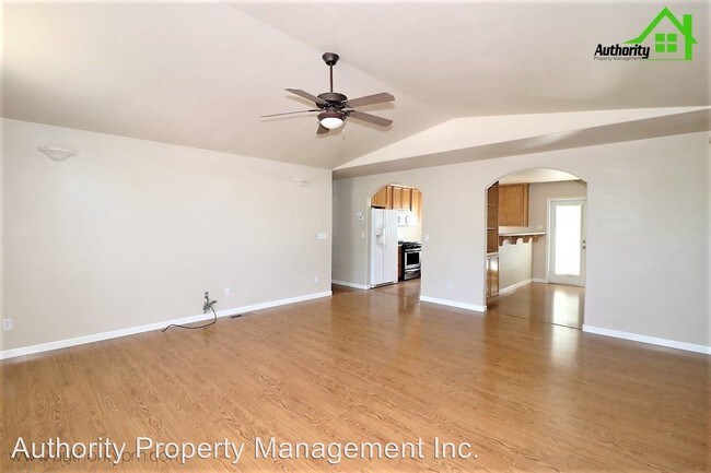 Building Photo - 3 br, 2 bath House - 2360 O'conner Ave.