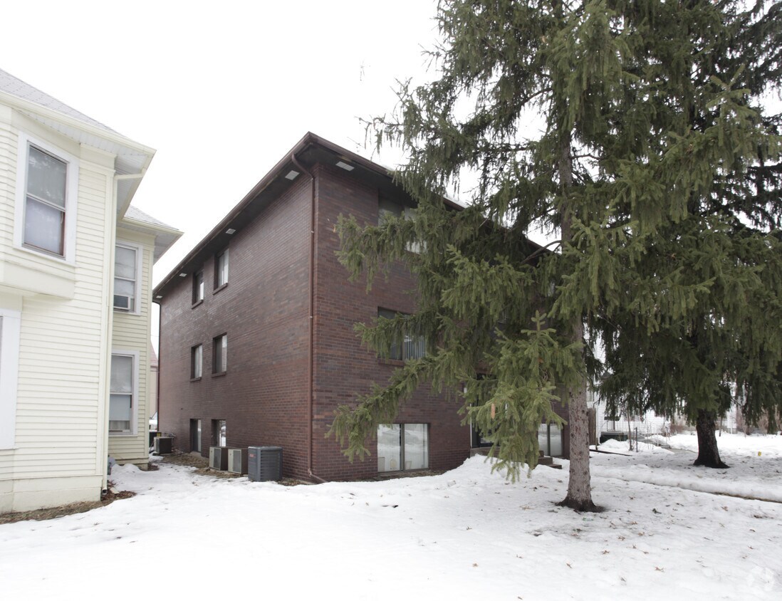 Foto principal - 1724 D St