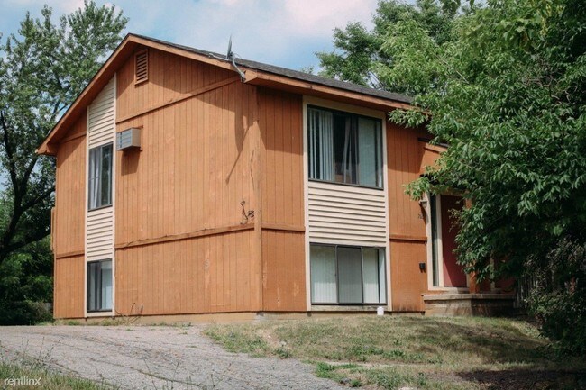 Foto del edificio - 2 br, 1 bath Duplex - 795-797 N. Maple 795