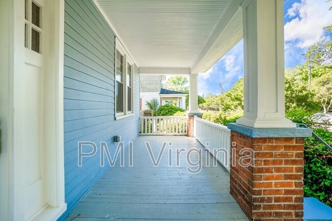 Building Photo - 2704 Ballentine Blvd