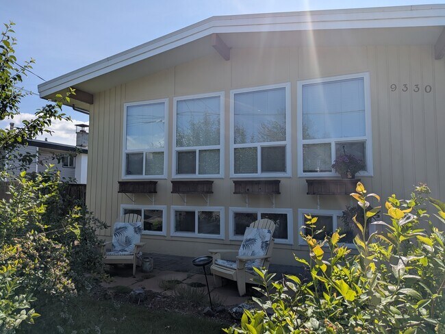 Photo du bâtiment - 9330 Jackson St
