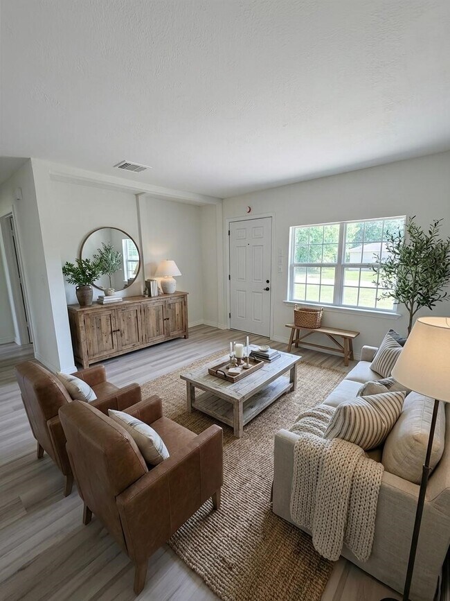 Foto del edificio - 8837 Oak Knoll Ln