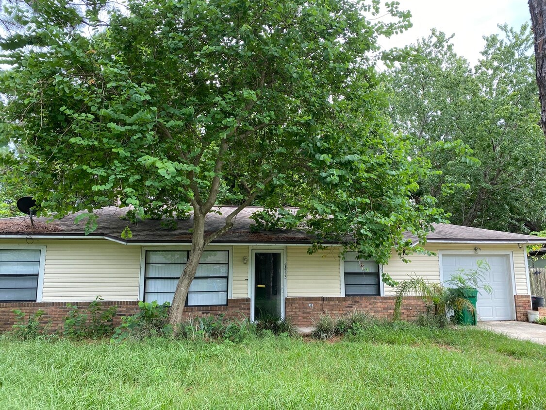 Primary Photo - 7413 Ester Rd