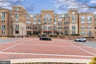 Building Photo - 12001 Market St