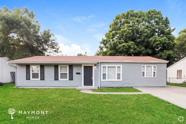 Building Photo - 327 Whitewater Dr