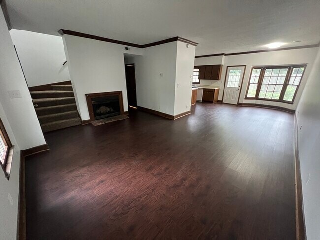 Foto del edificio - 206 Woodburn Club Ln