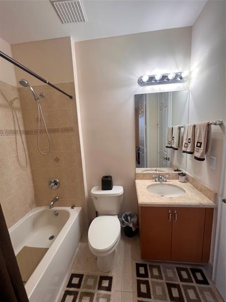 Foto del edificio - 3014 Waterside Cir