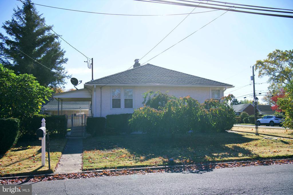 Primary Photo - 303 Holme Ave