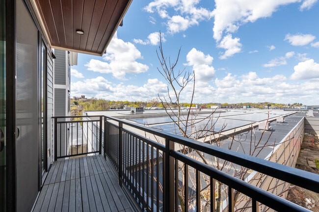 3BR, 2BA - 1,134 SQ FT - 26 Hichborn Apartments