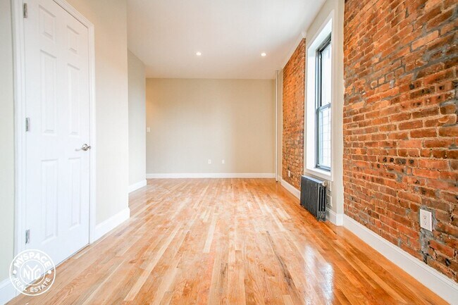 Building Photo - 588 Throop Ave