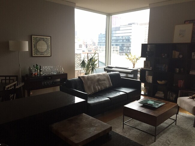Foto del edificio - 170 W Polk St
