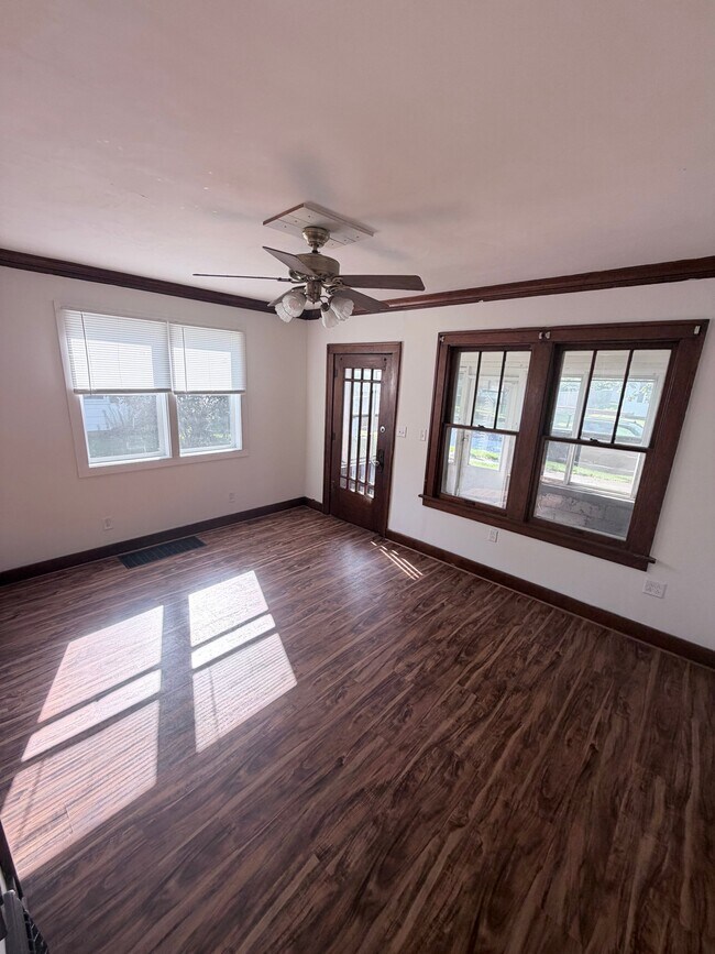 Foto del edificio - 1121 Caroline St