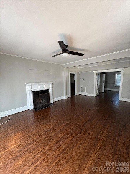 Foto del edificio - 116 Cabarrus Ave E