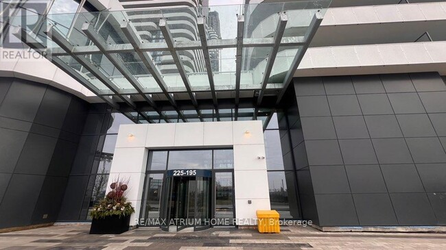 Photo du bâtiment - 195 Commerce St