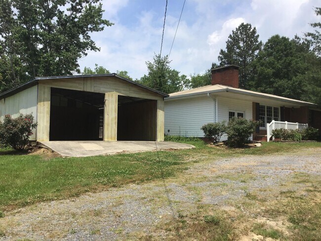 Foto del edificio - 495 Smyrna Church Rd