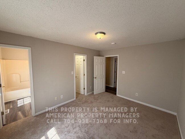 Foto del edificio - 95 Suncrest Terrace NW