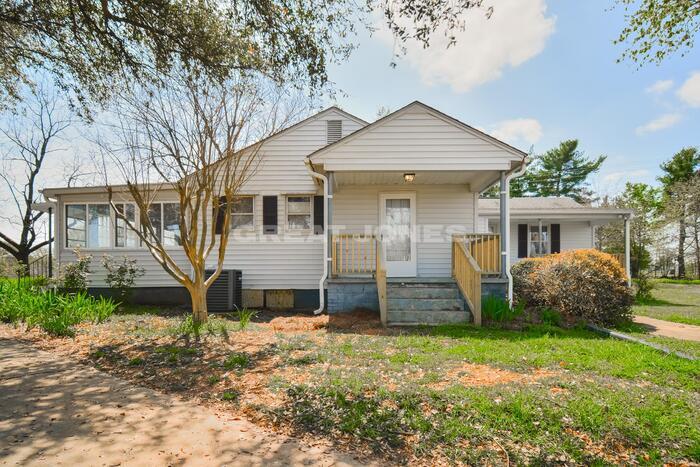 Primary Photo - 791 Berry Rd