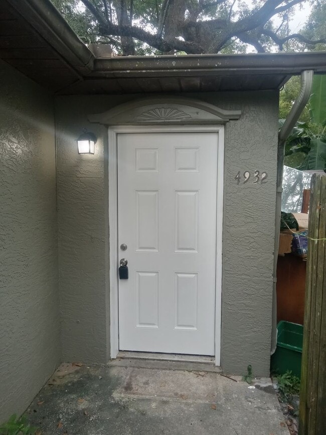 Move-In Ready 2BR/2BA Home with Modern Upd... - Move-In Ready 2BR/2BA Home with Modern Upd...