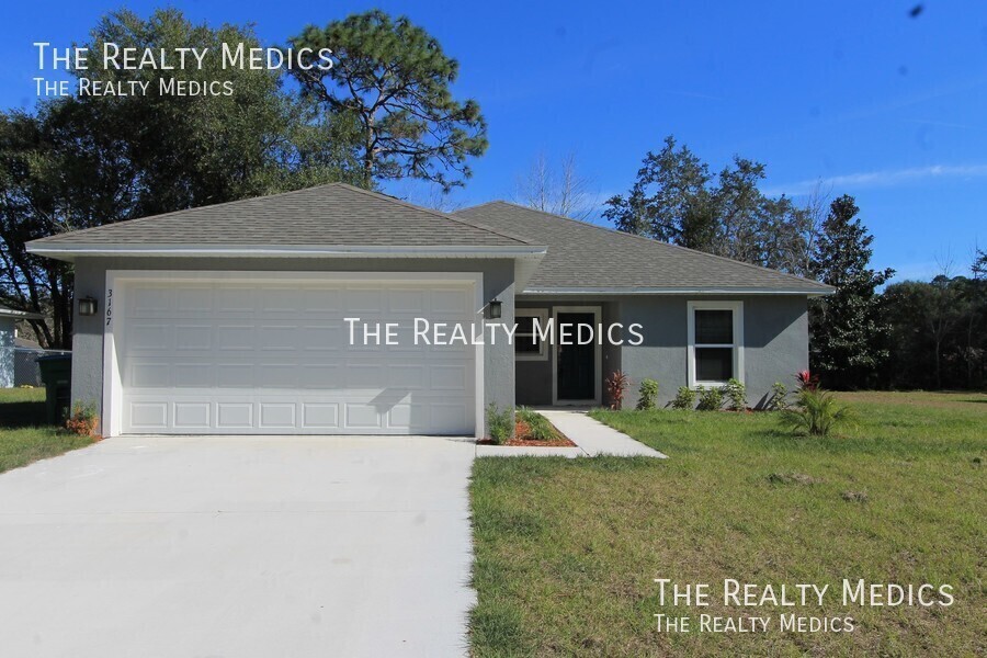 Foto principal - BEAUTIFUL 3/2 w/office HOME in Deltona