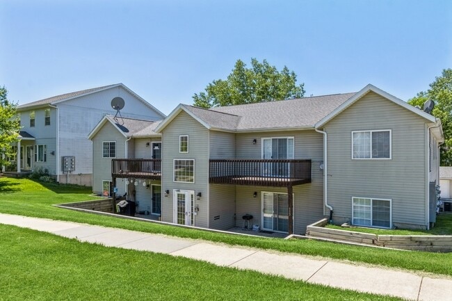 Building Photo - 555 Potter St