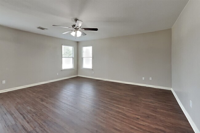 Building Photo - 6439 Lily Hollow Ct