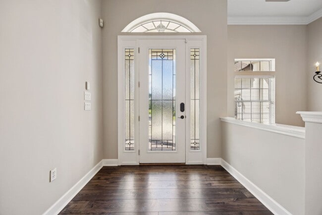 Building Photo - Luxury Living in Amelia National – Resort-...