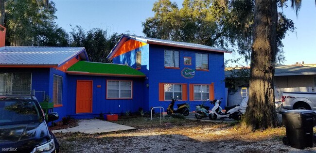 Building Photo - 6 br, 2 bath House - 918 SW 8th Ln