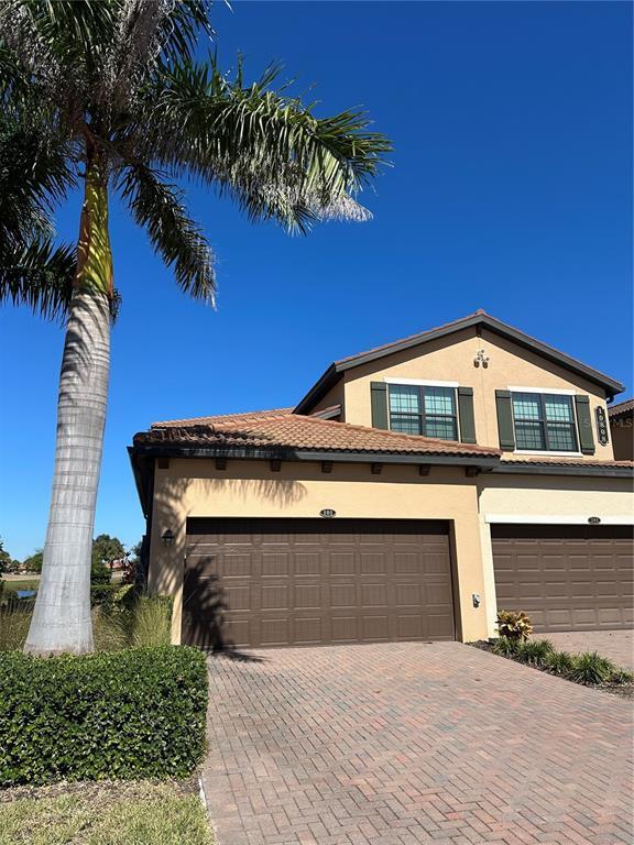 Building Photo - 10808 Tarflower Dr