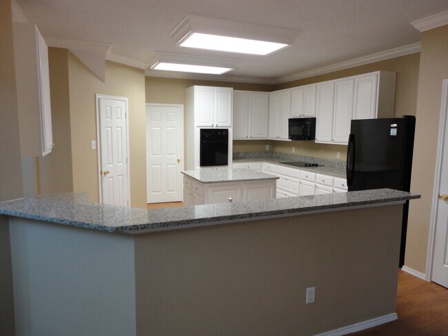 Building Photo - 465 N Waterford Oaks Drive