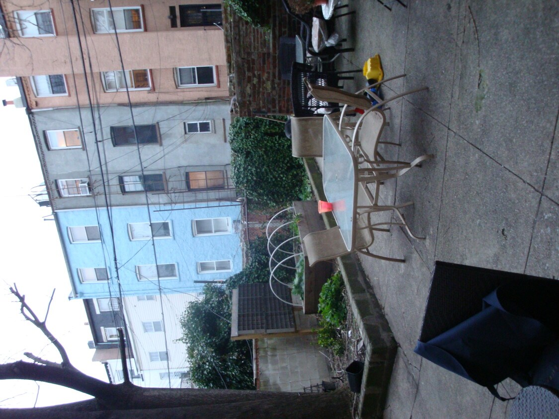 Primary Photo - 475 Hicks St