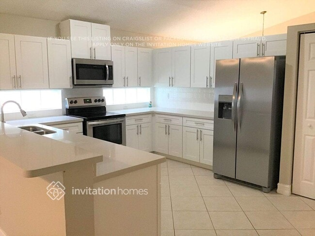 Foto del edificio - 18216 SW 4th St